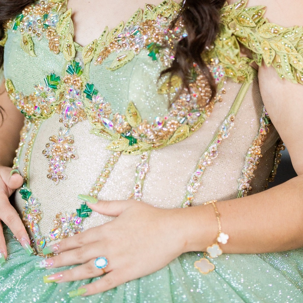 Sweet 16 gown